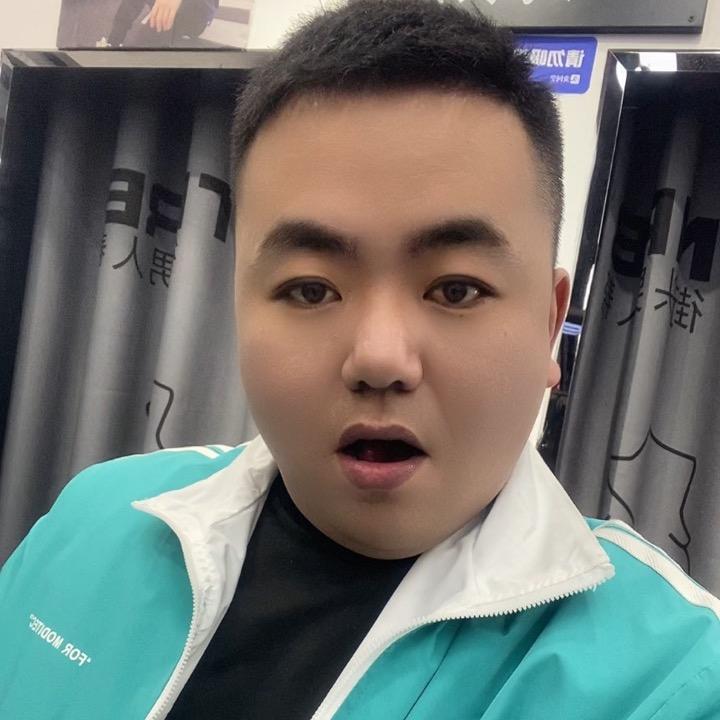 刘伟亮不吵了，睡觉了。