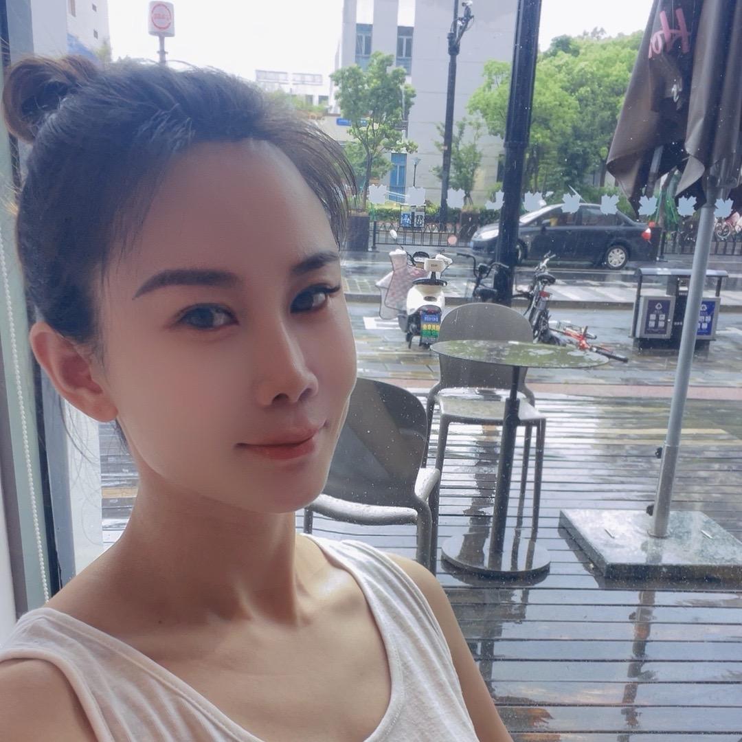 拿铁晓菲