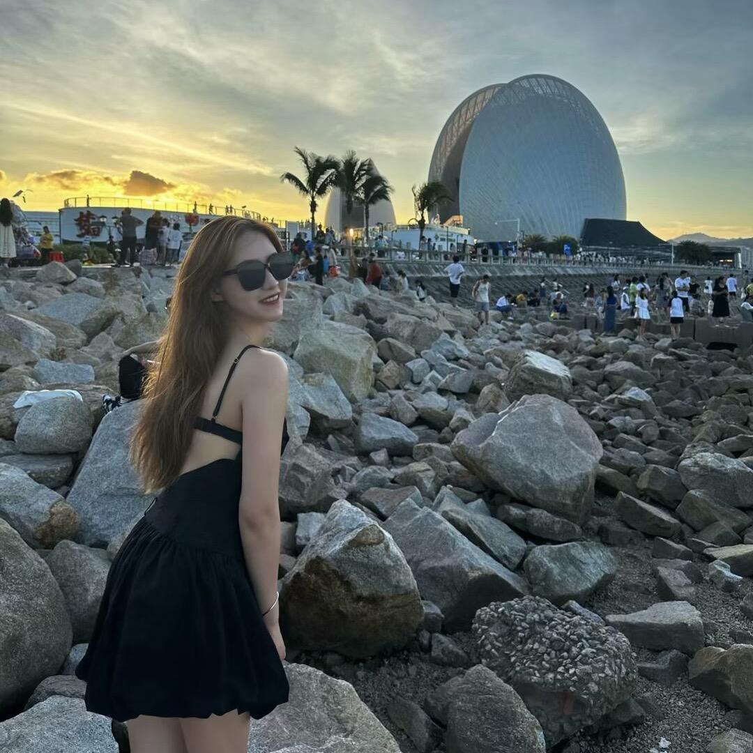 颖儿爱吃小丸子