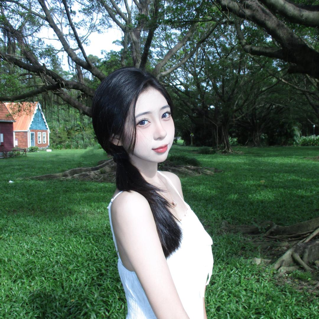 小怡有点困-_-