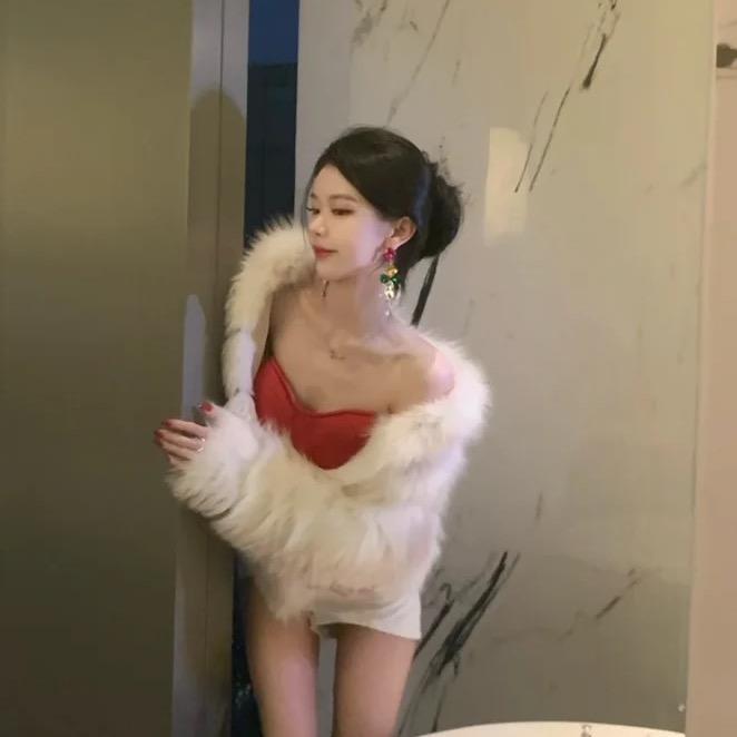 小纯衣柜