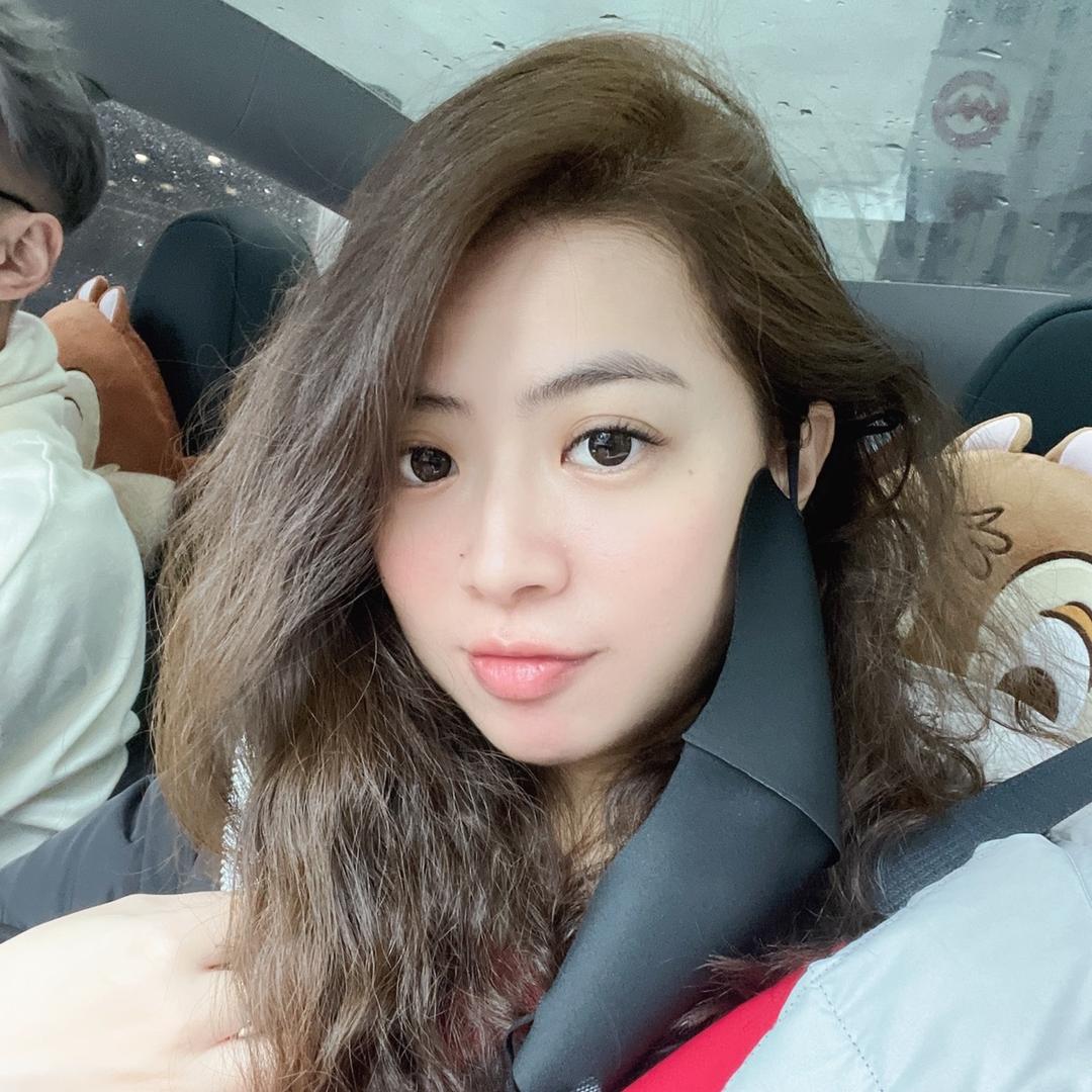 绿豆糕mami