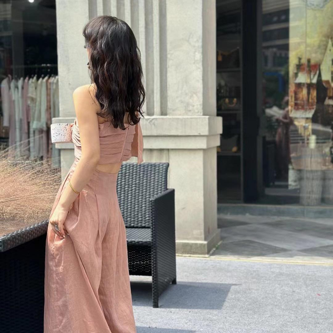 小小妞
