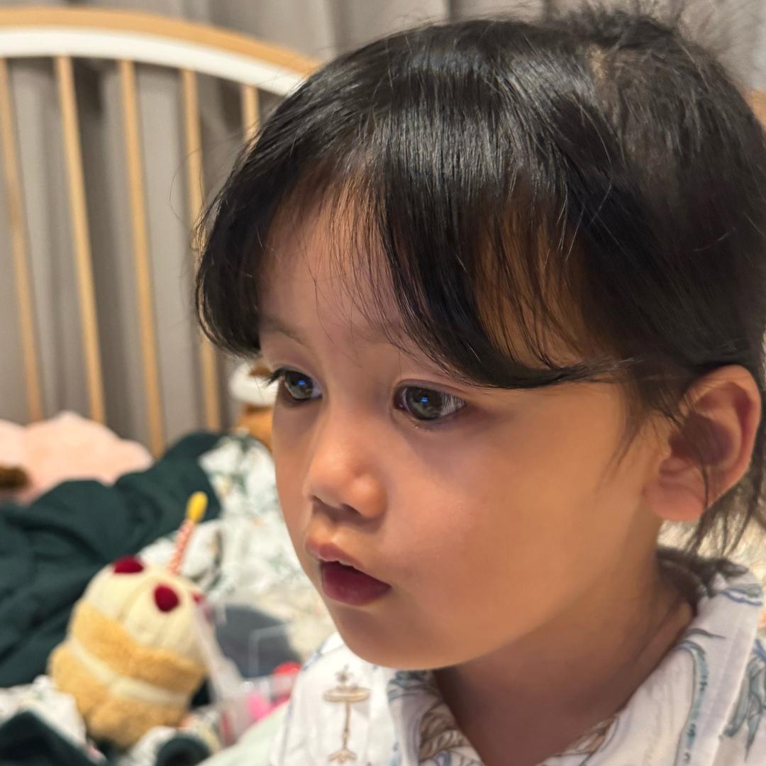 黑咖啡有点苦