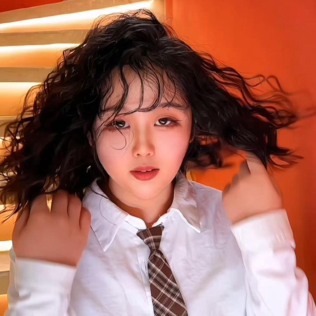 军毅专业女士发型设计