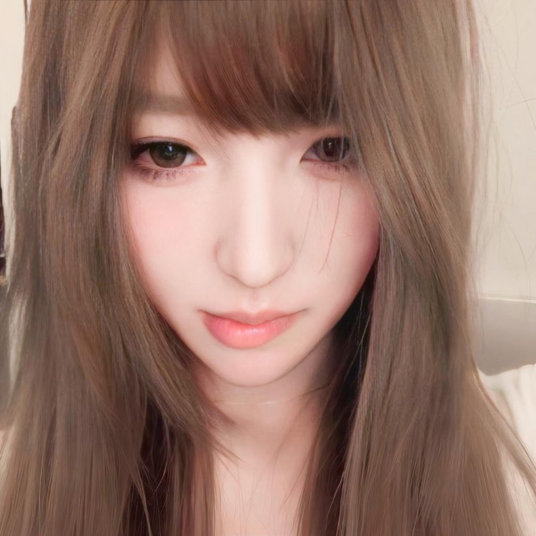 哩哩hui头像