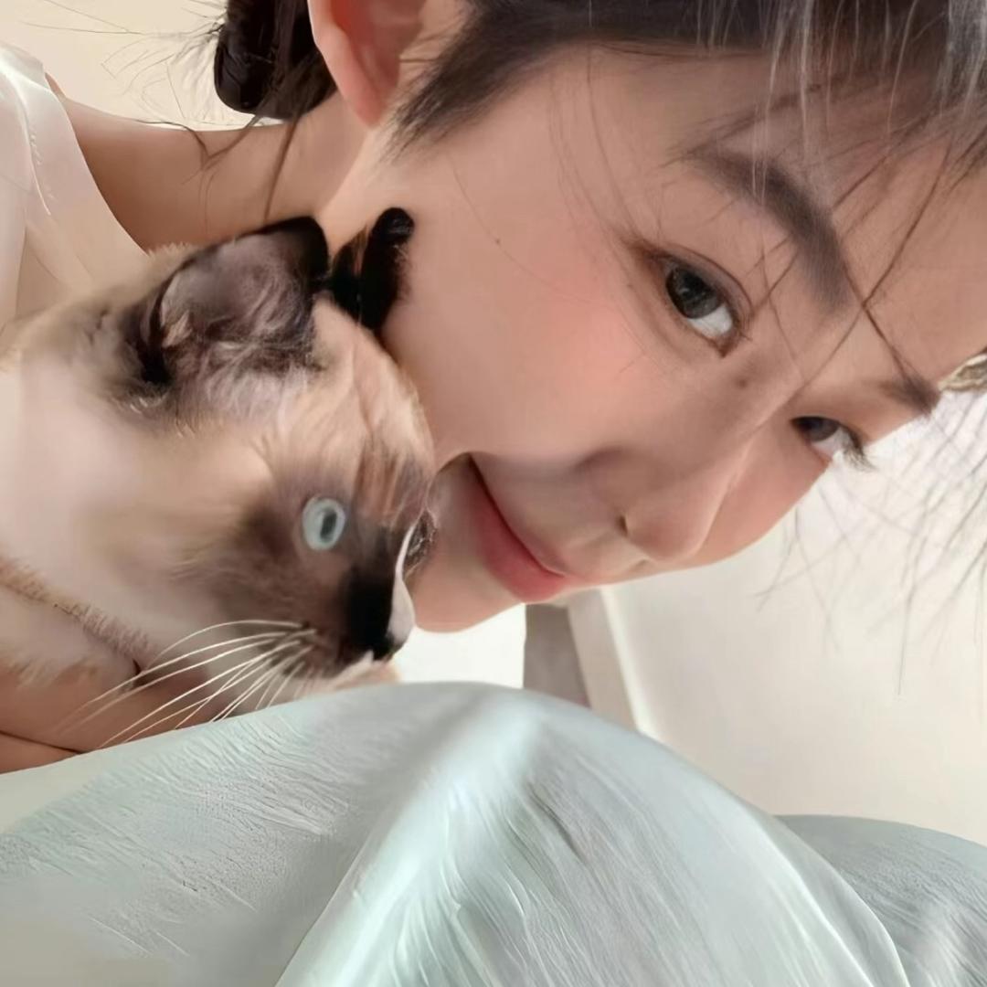 咕噜鱼_.
