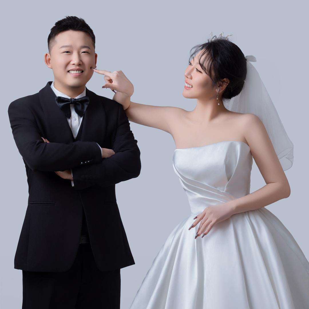 一天两个鸡蛋一杯牛奶