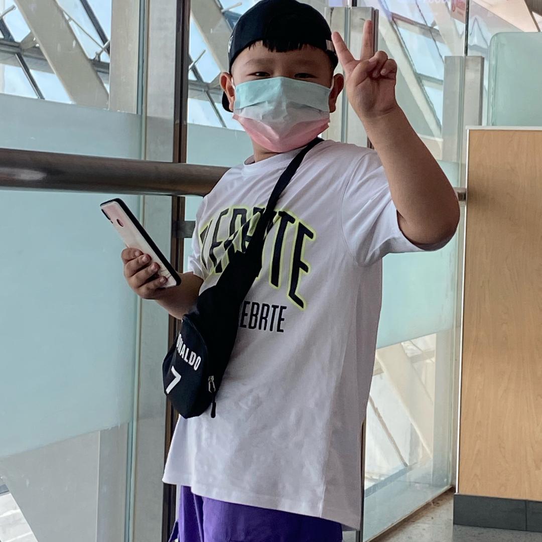 御美初