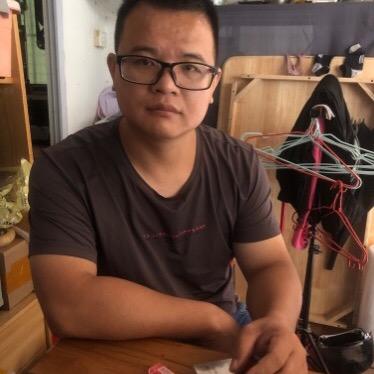 百宜居-柏逸居-实木家具-家具人