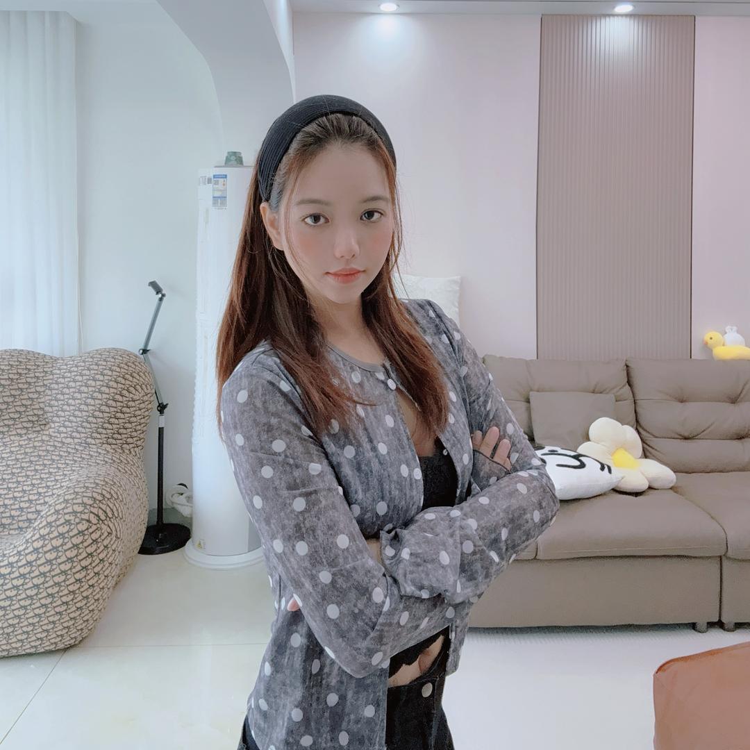 子涵黎-