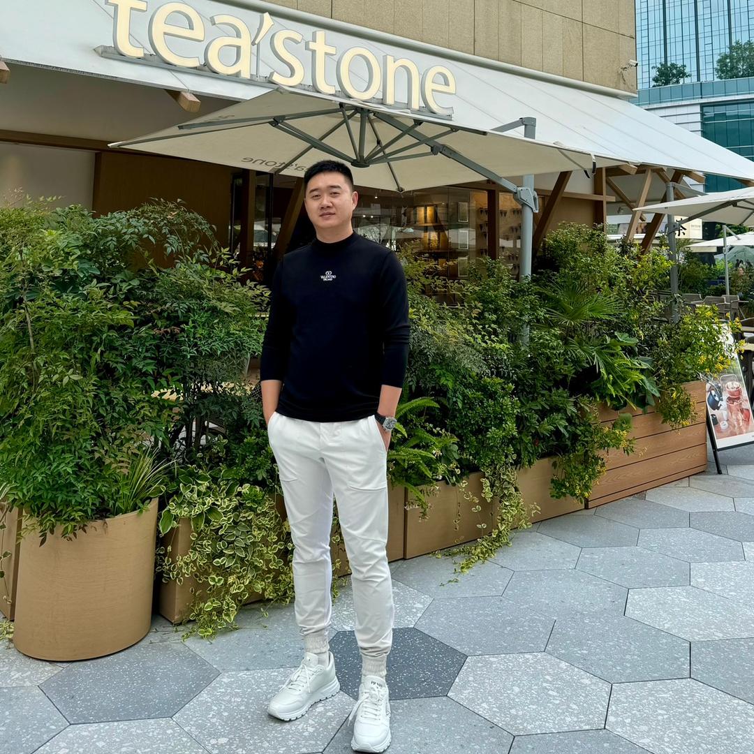 裴啸朝