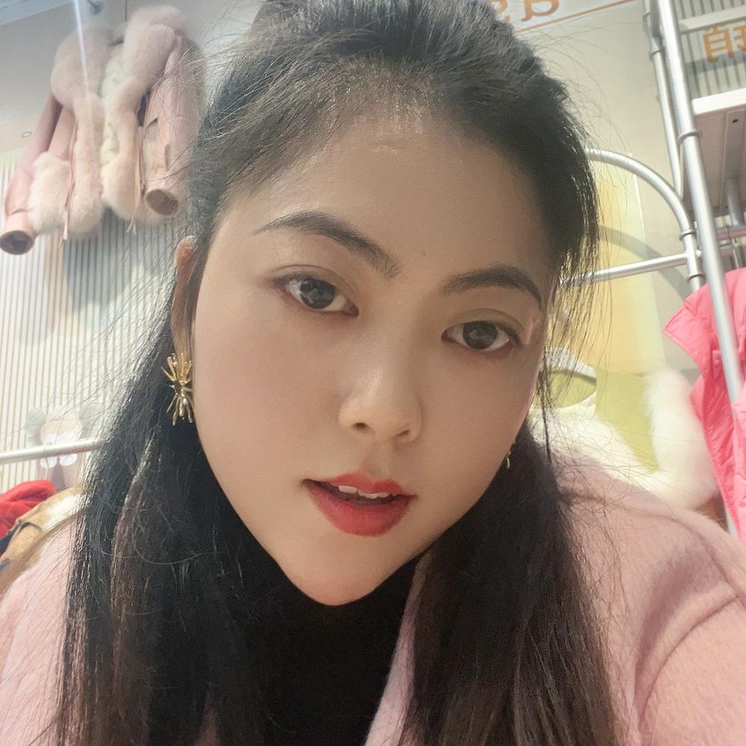 女（主角）穿搭
