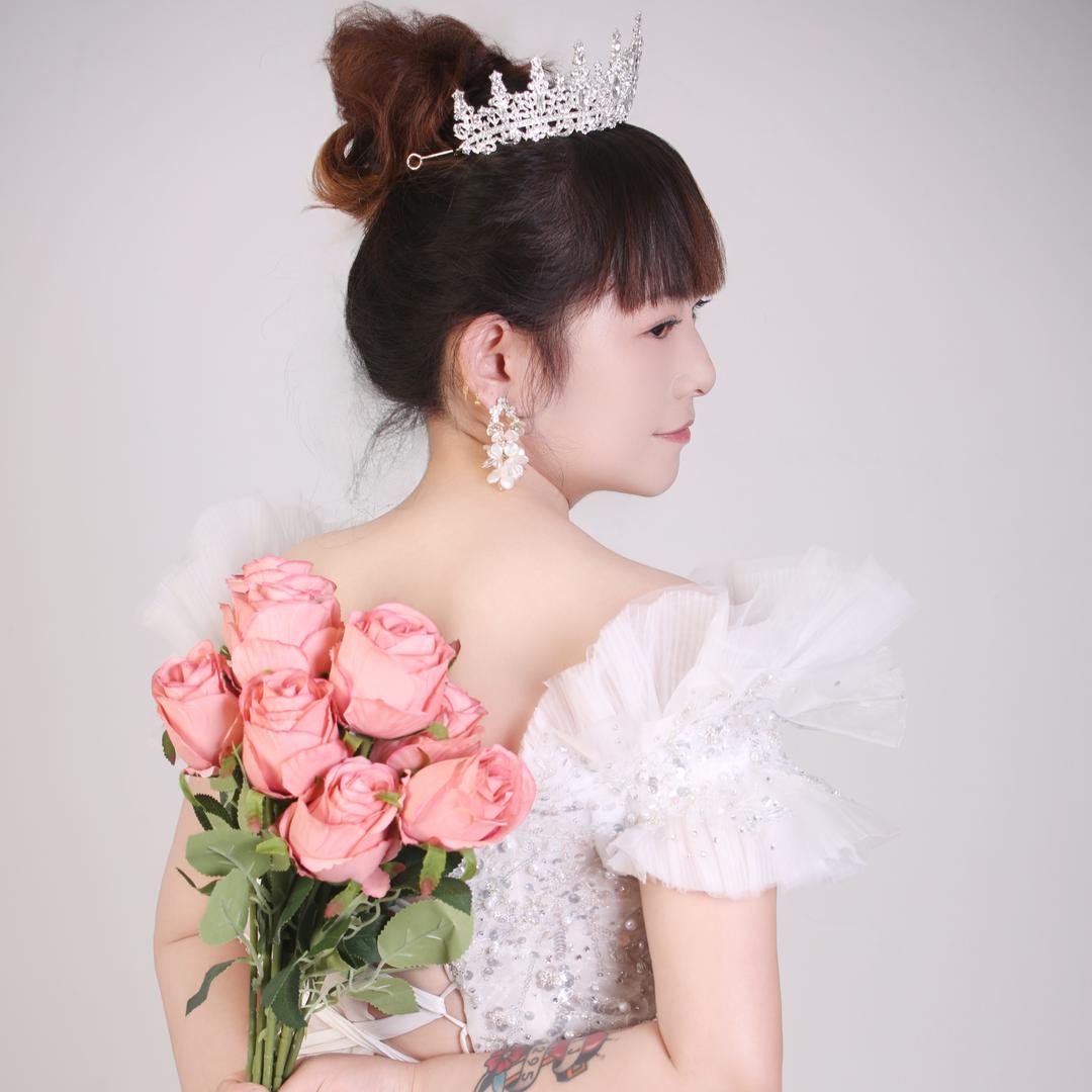 樱花树下🌸那纯美一笑