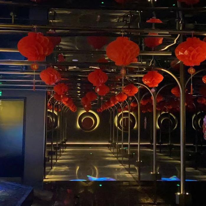 Miss周《枫系集团》