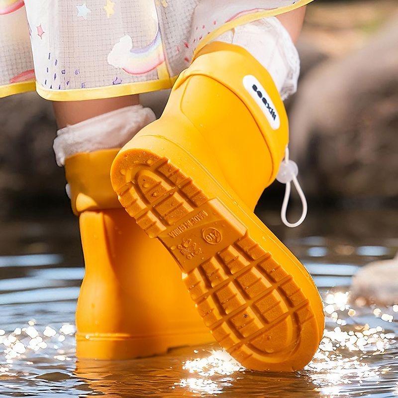 九姨父的雨鞋嘎嘎好