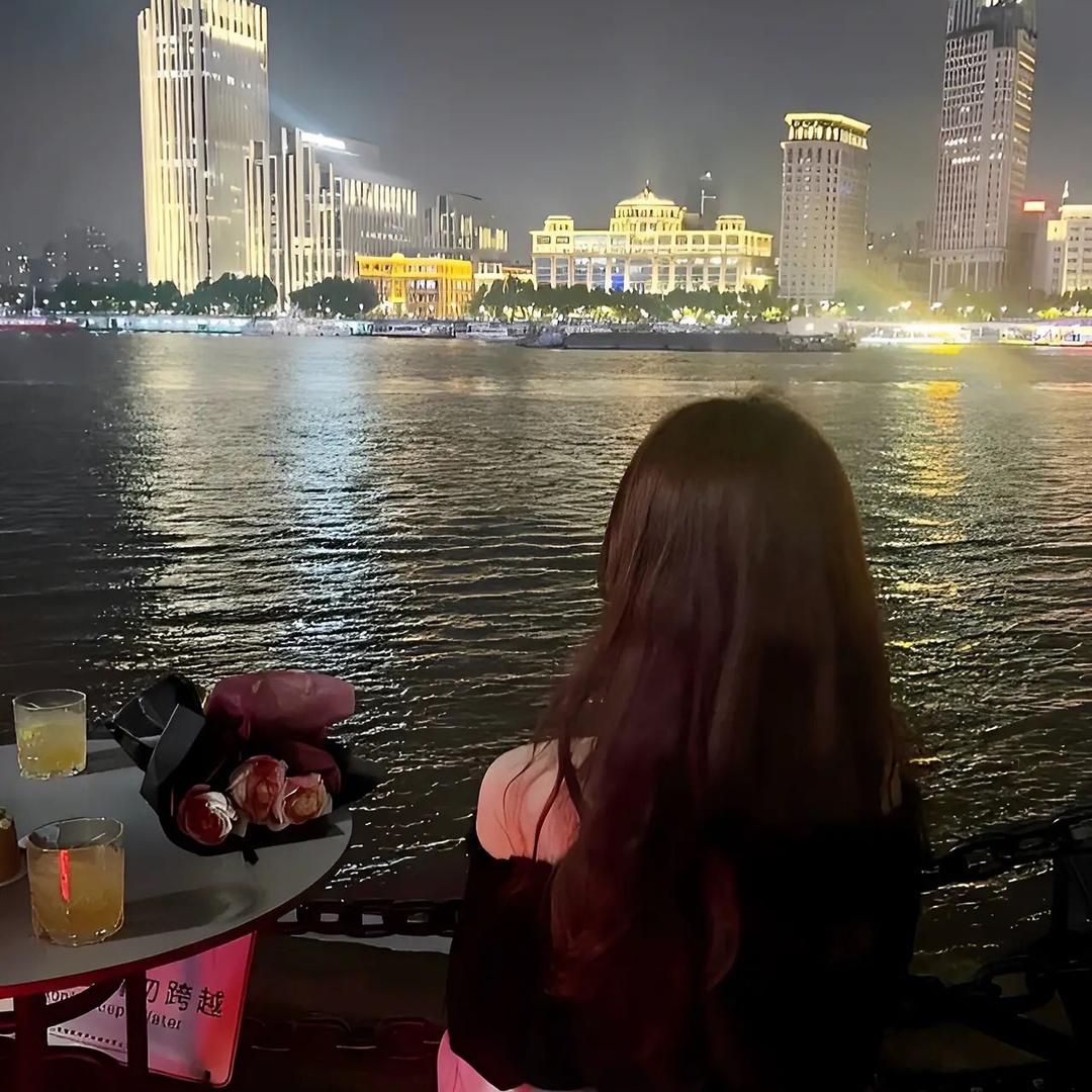 不要让爱你的人伤心