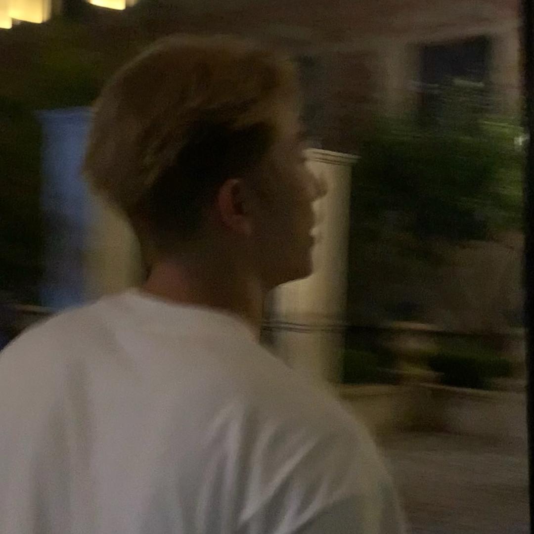 白云飞好好踢球🍀