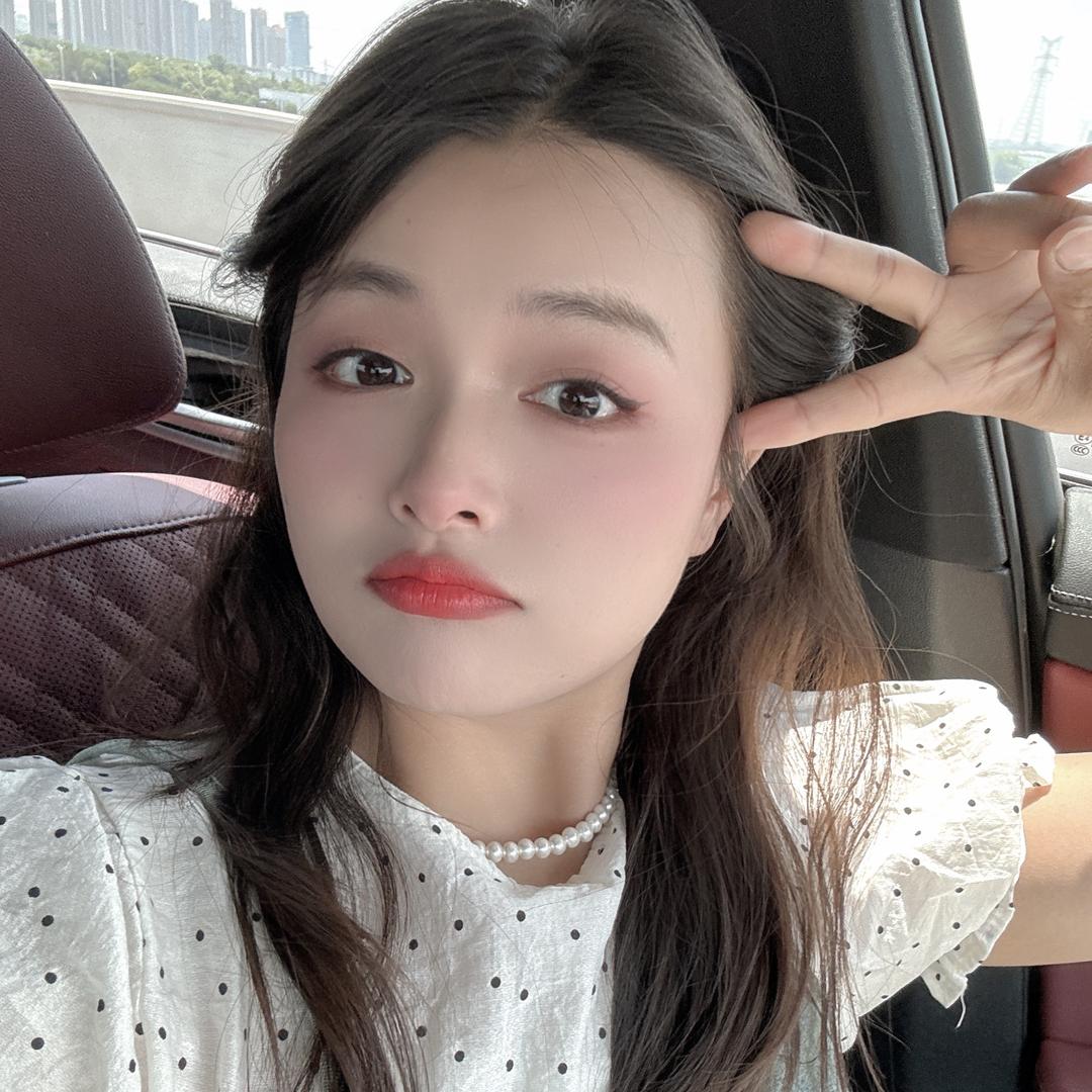 珞梵诗羽绒服工厂