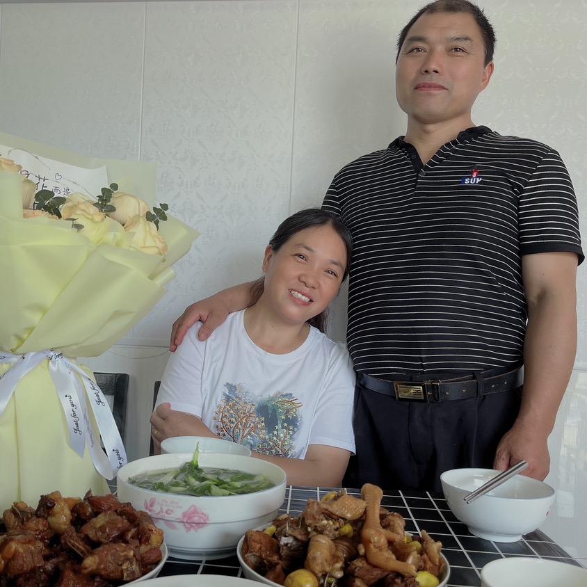 汤哥与香妹的养蜂生活🐝