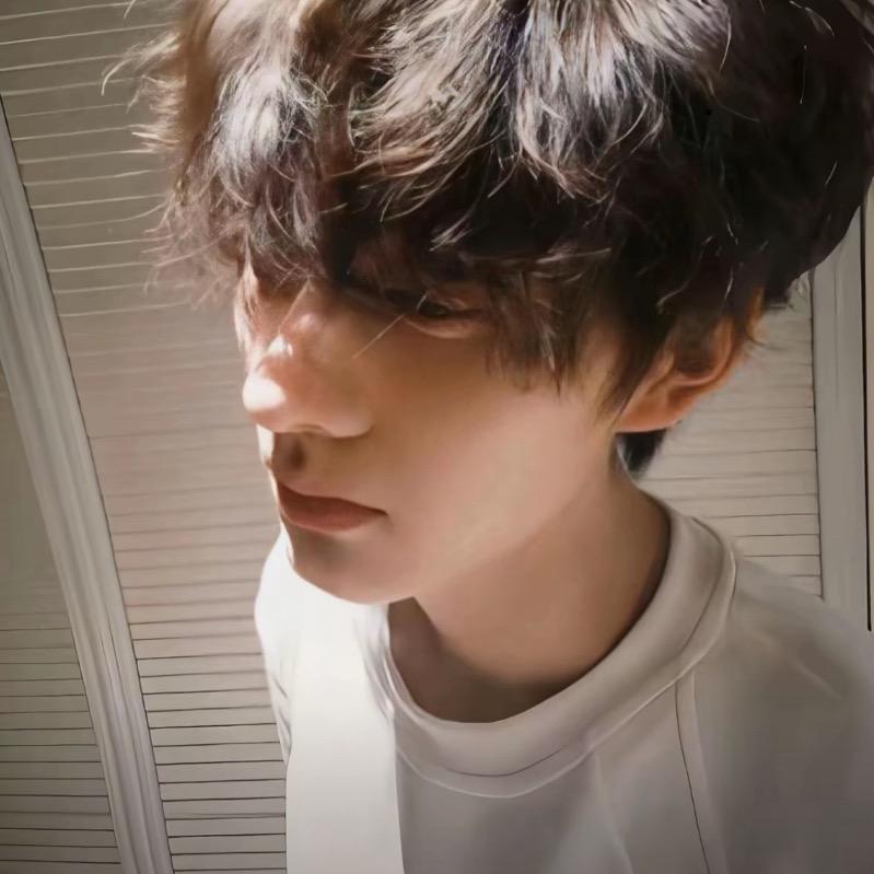 ￴￴￴  ￴￴ ￴  ￴我总怀念从前