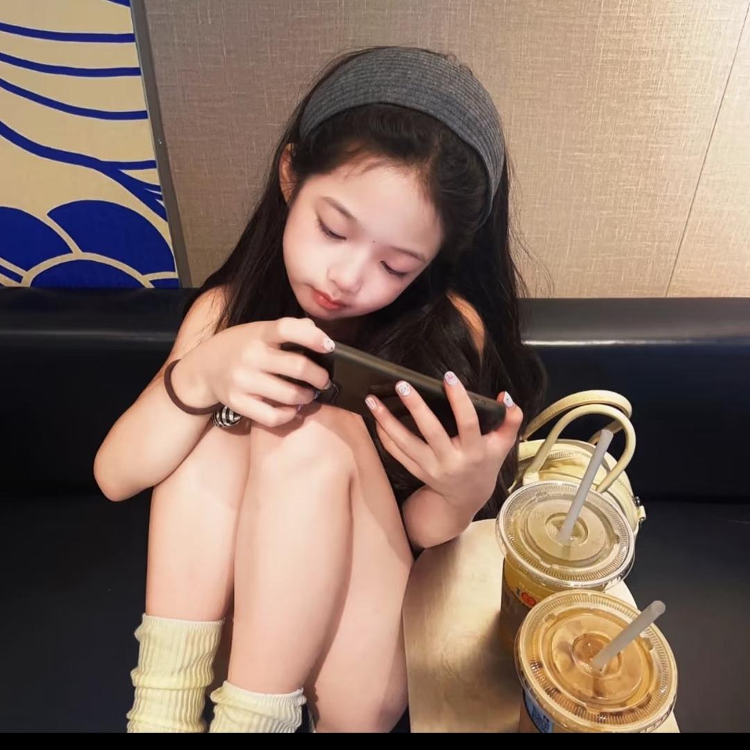 女 亭.