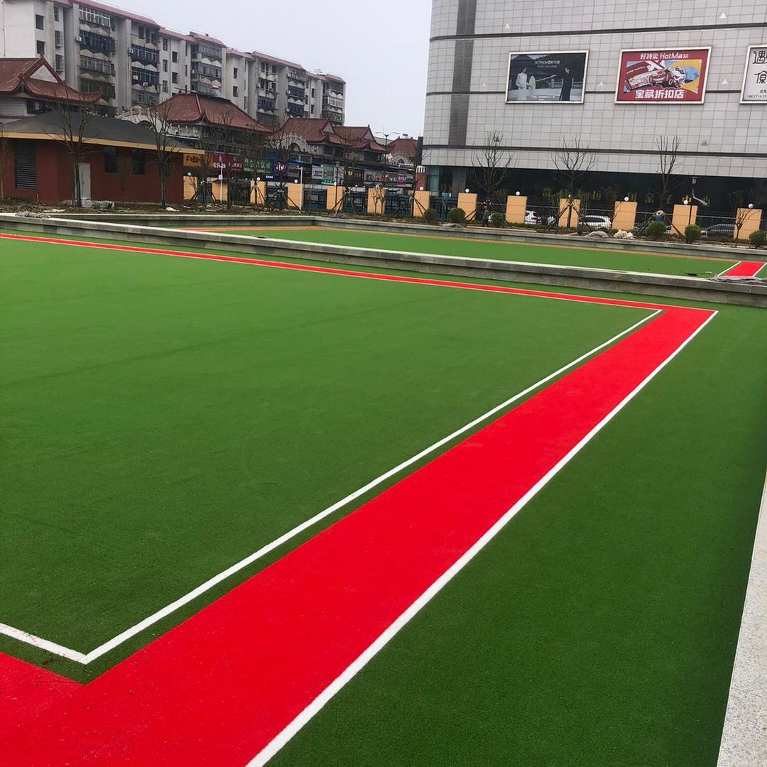 A邹运明人造草坪施工