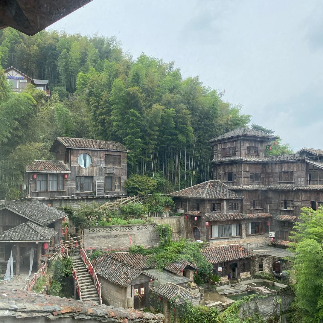 三个军大衣