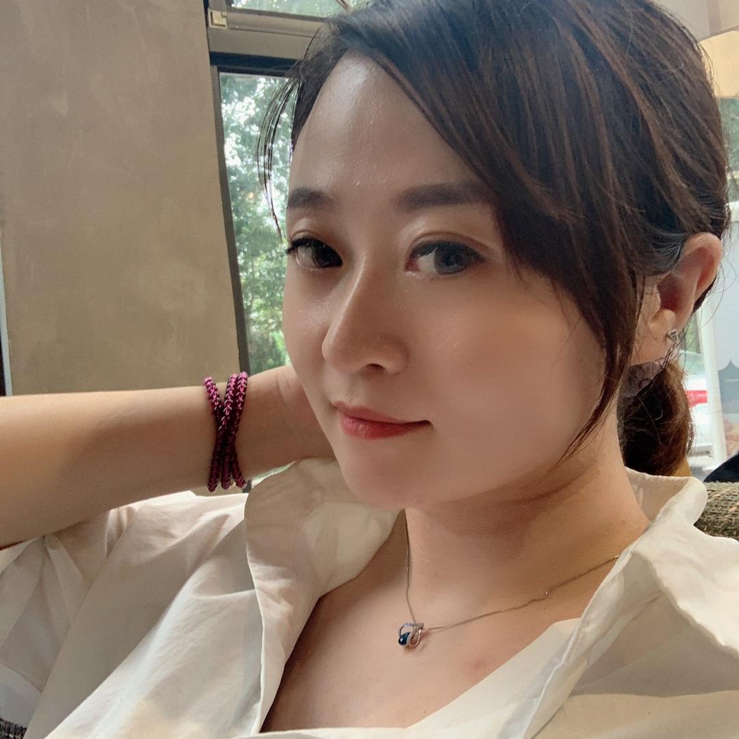Miss寇轻舍女装官方号