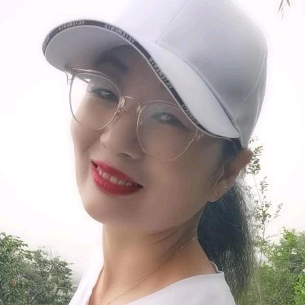梦之蓝（帽子姐）