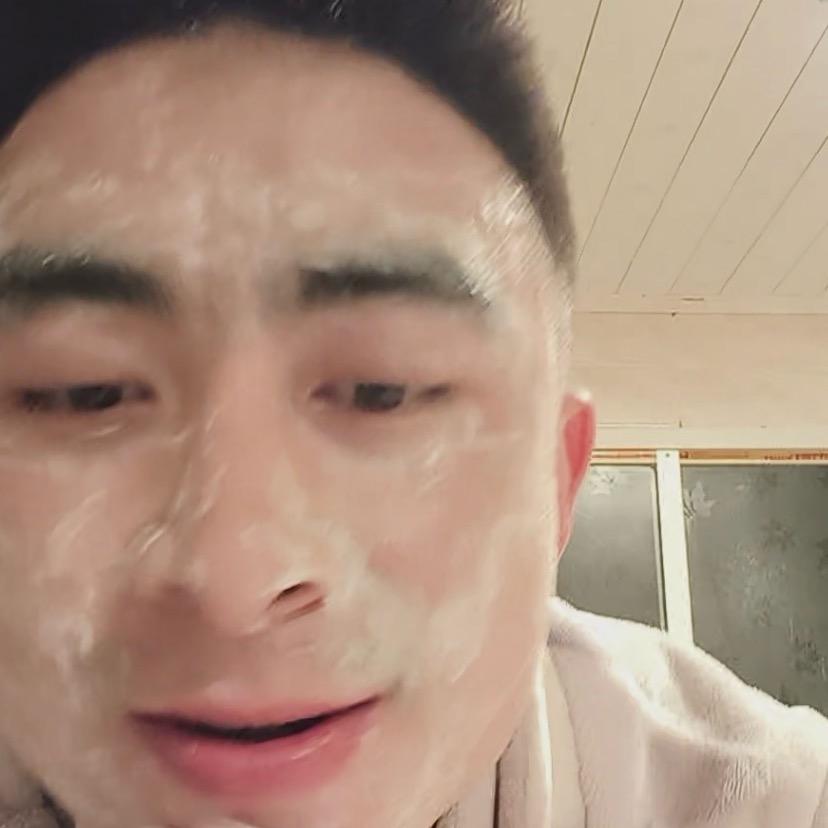 扯谎班创意文艺演出精品店