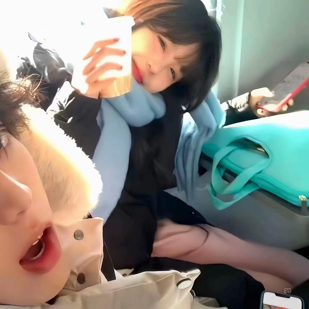 jiᴗ<aಣ