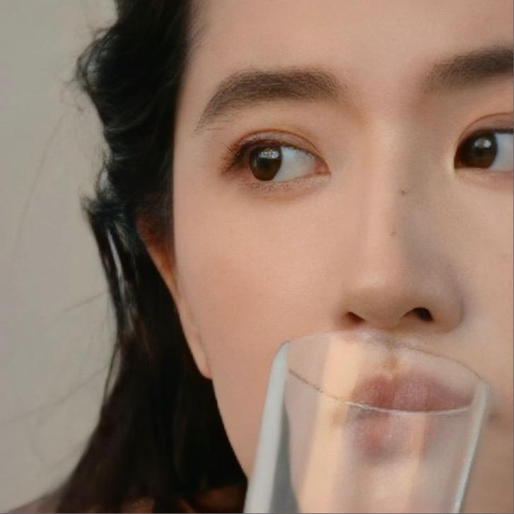 小怡有点忙
