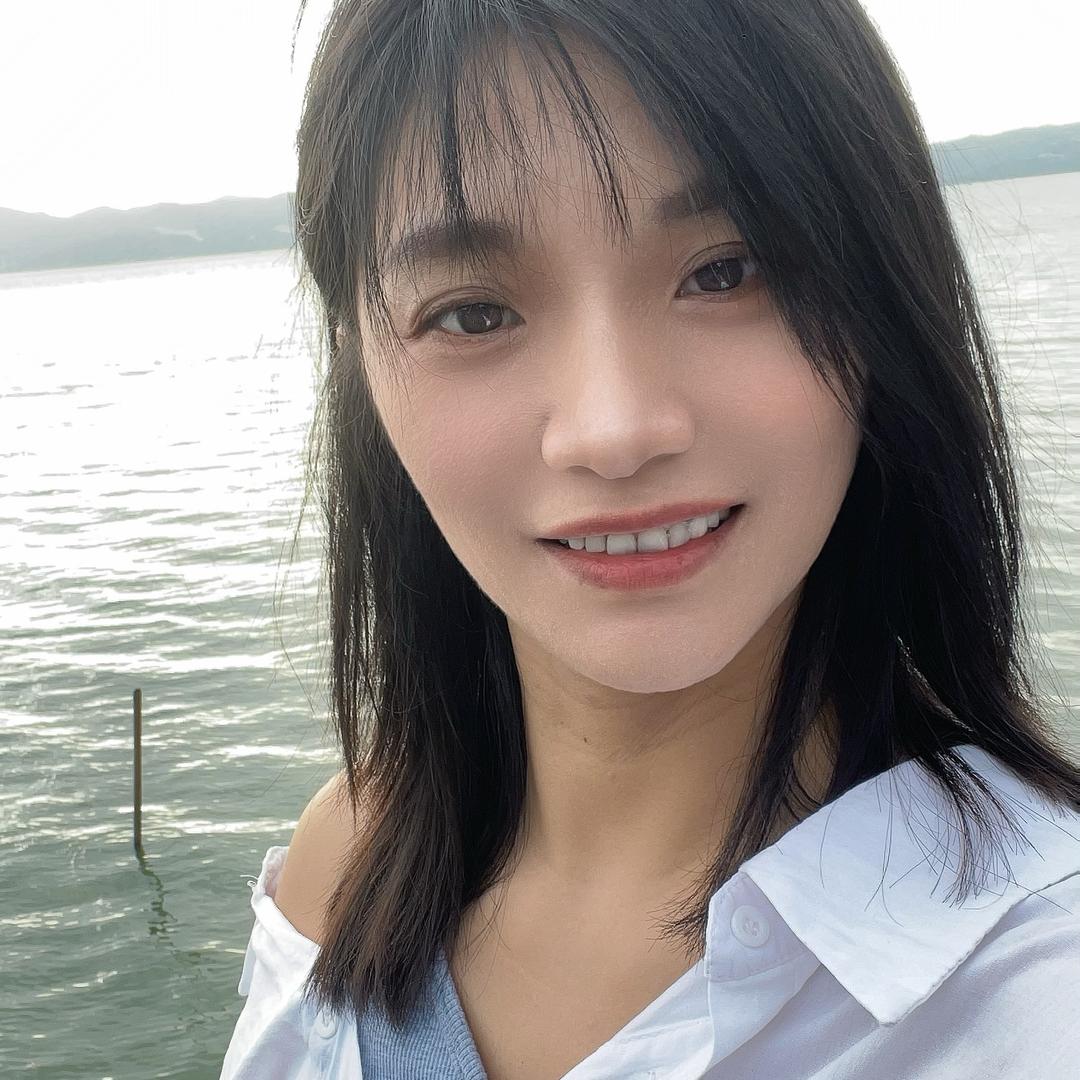 晓曼同学