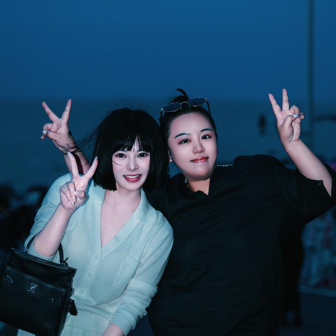 爱唯依女装（我是粥粥）