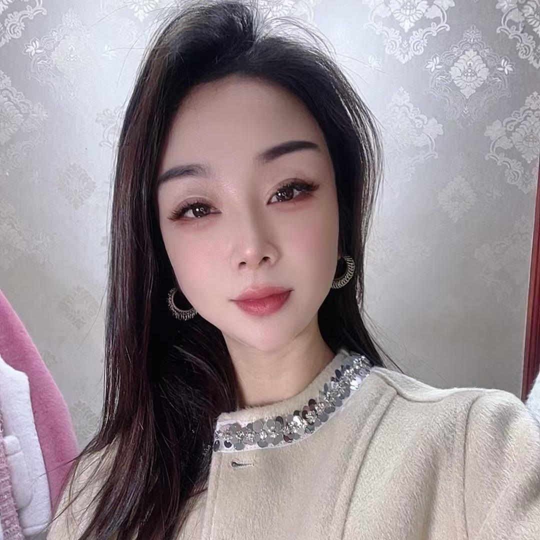英子C C女装店