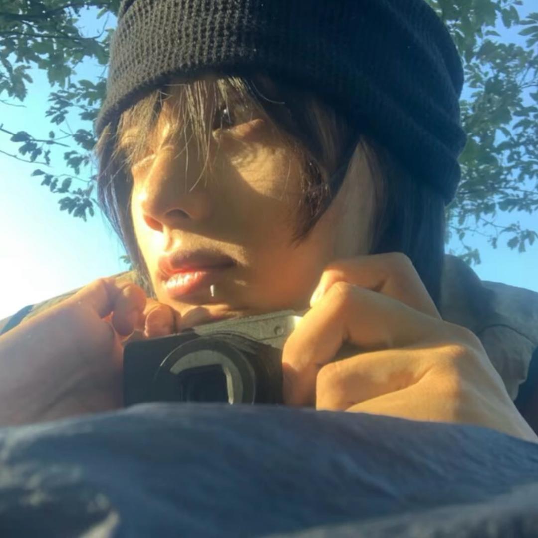 小远.
