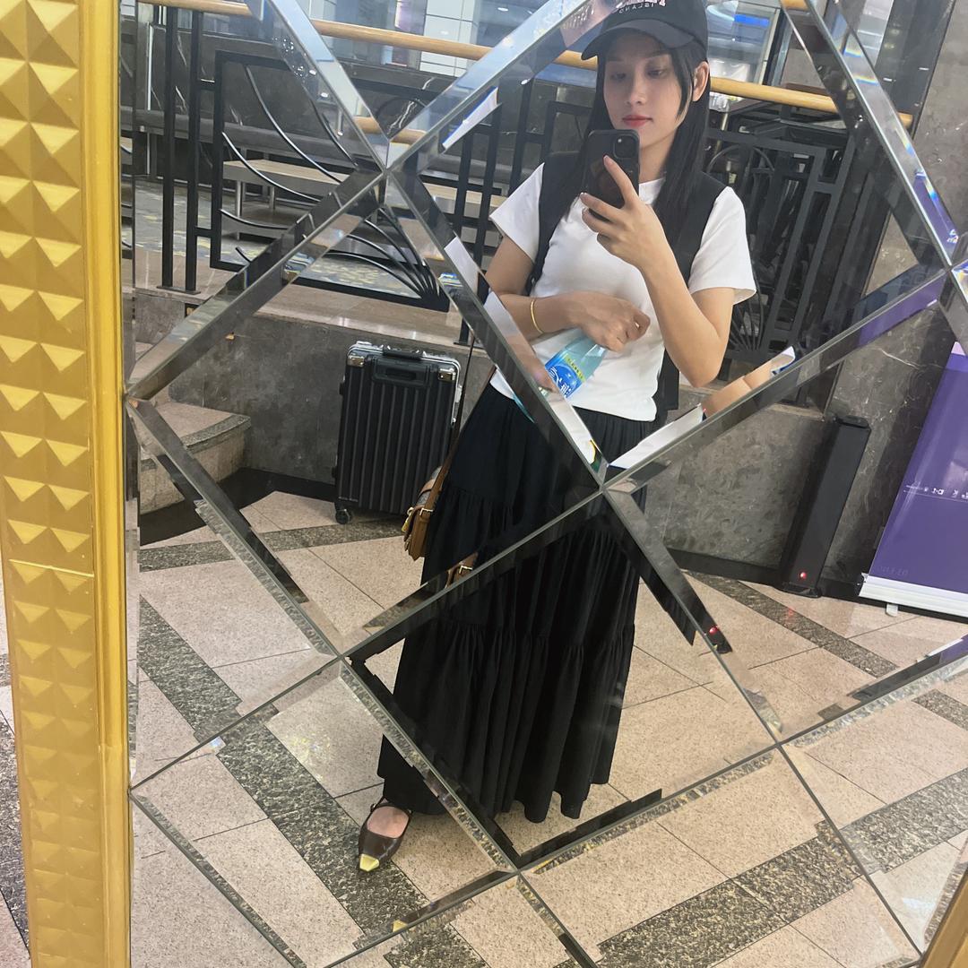 妞