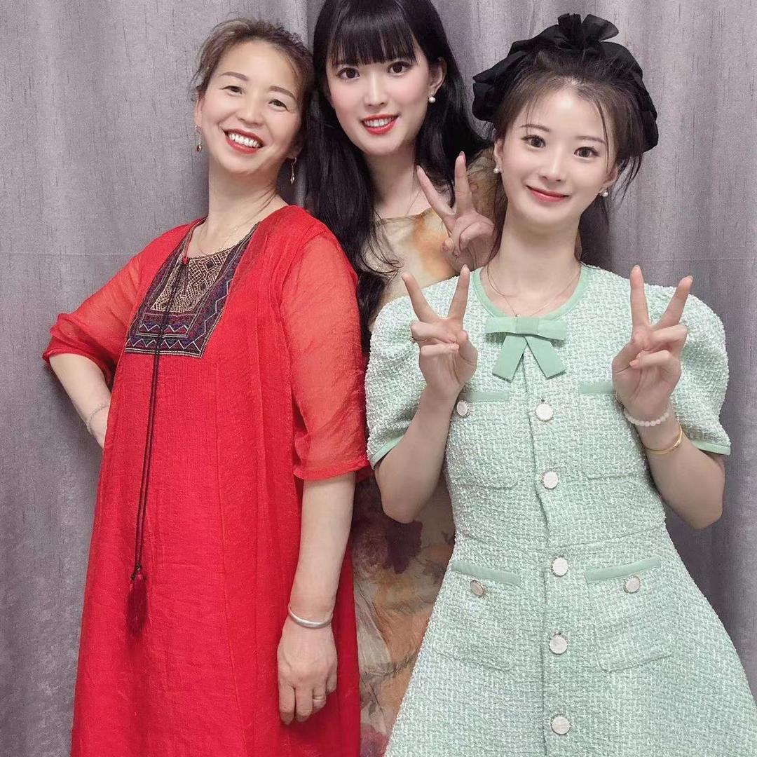 二月香子