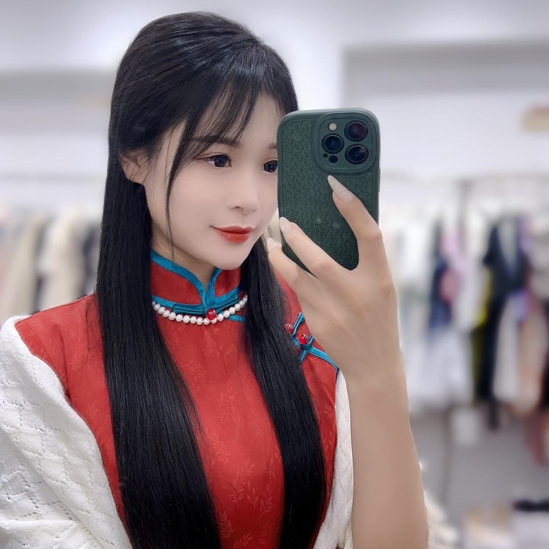 四月