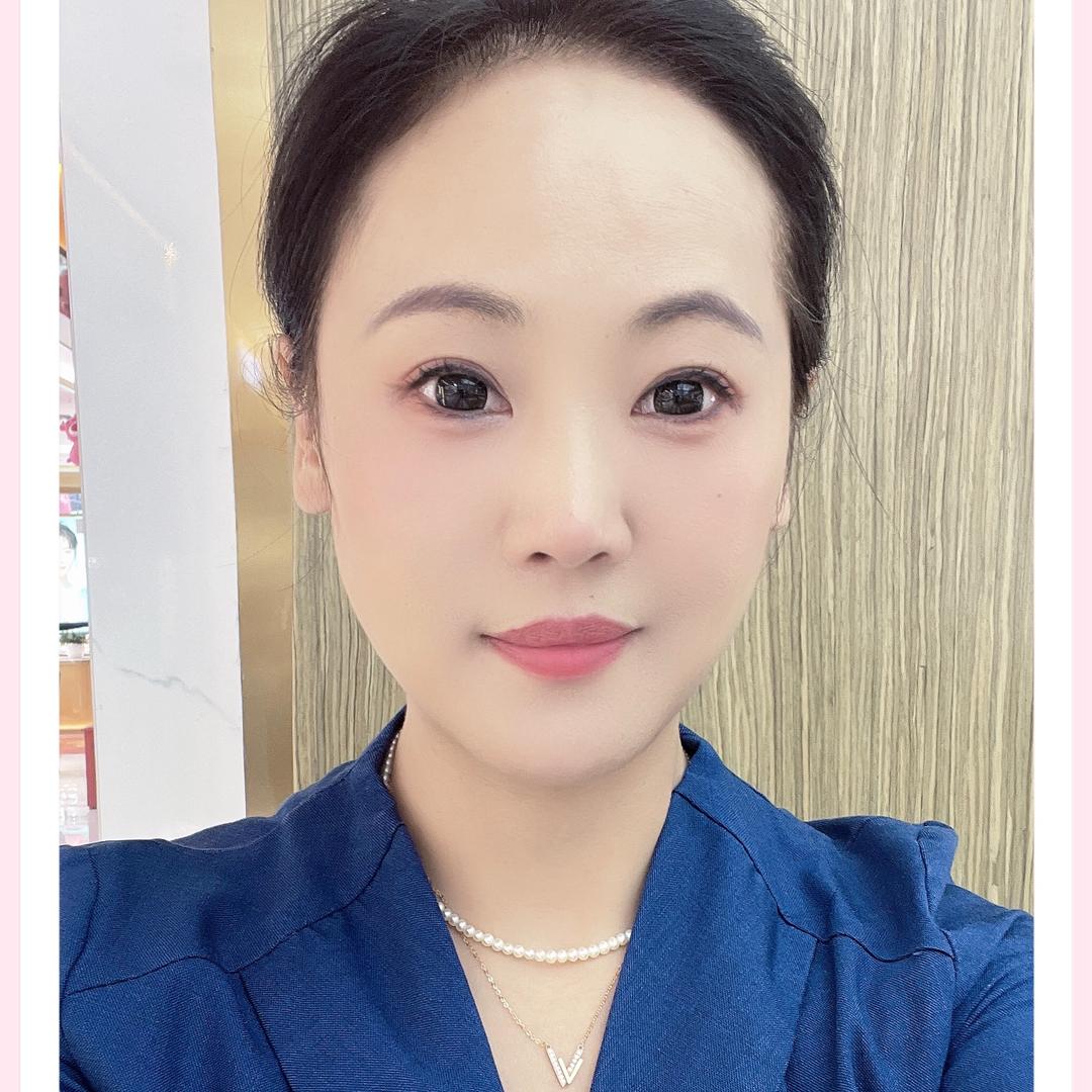 舒城珠宝柜姐程程