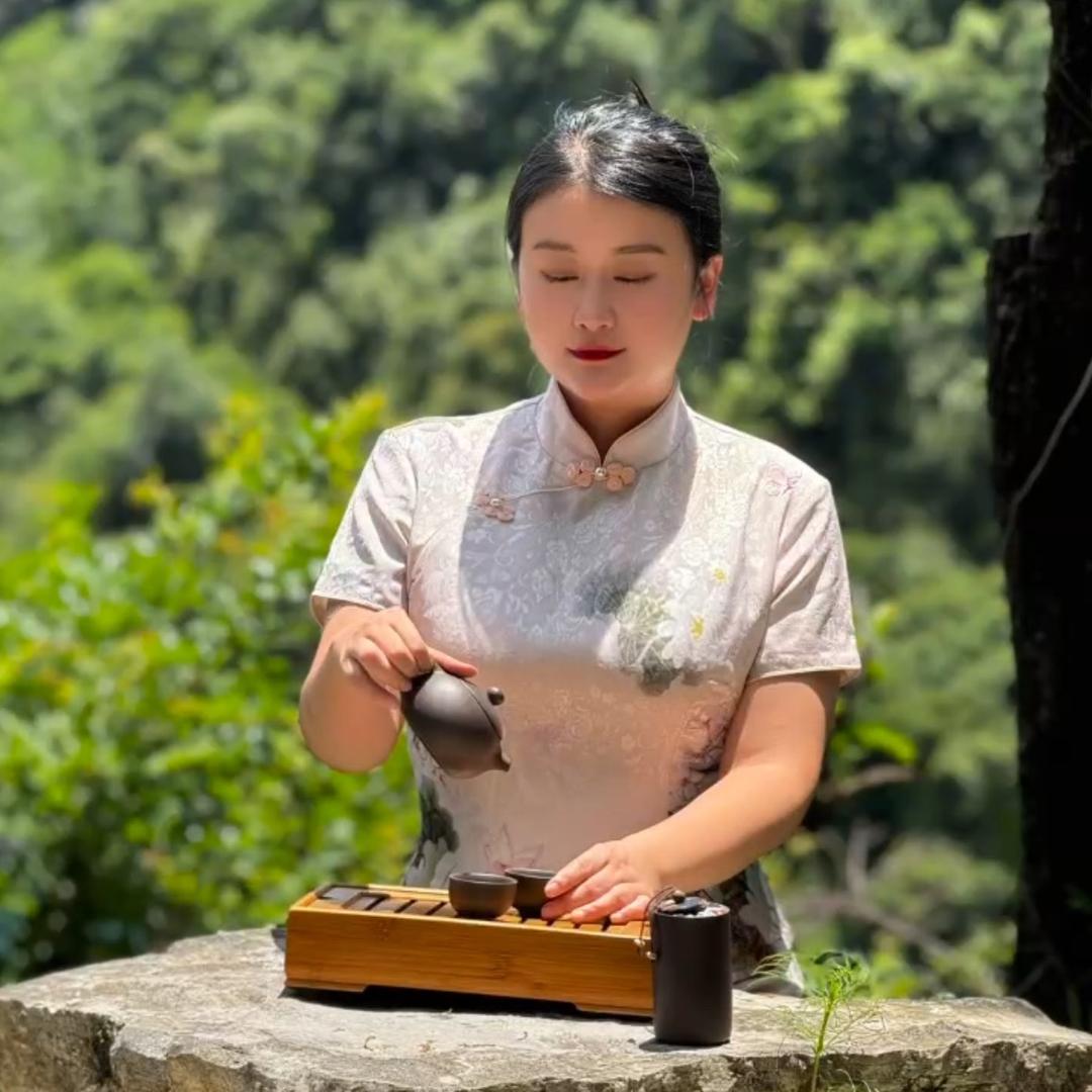 乡淞娟子