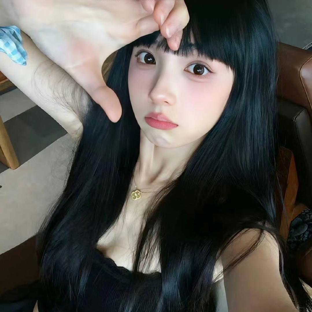 是个美女.