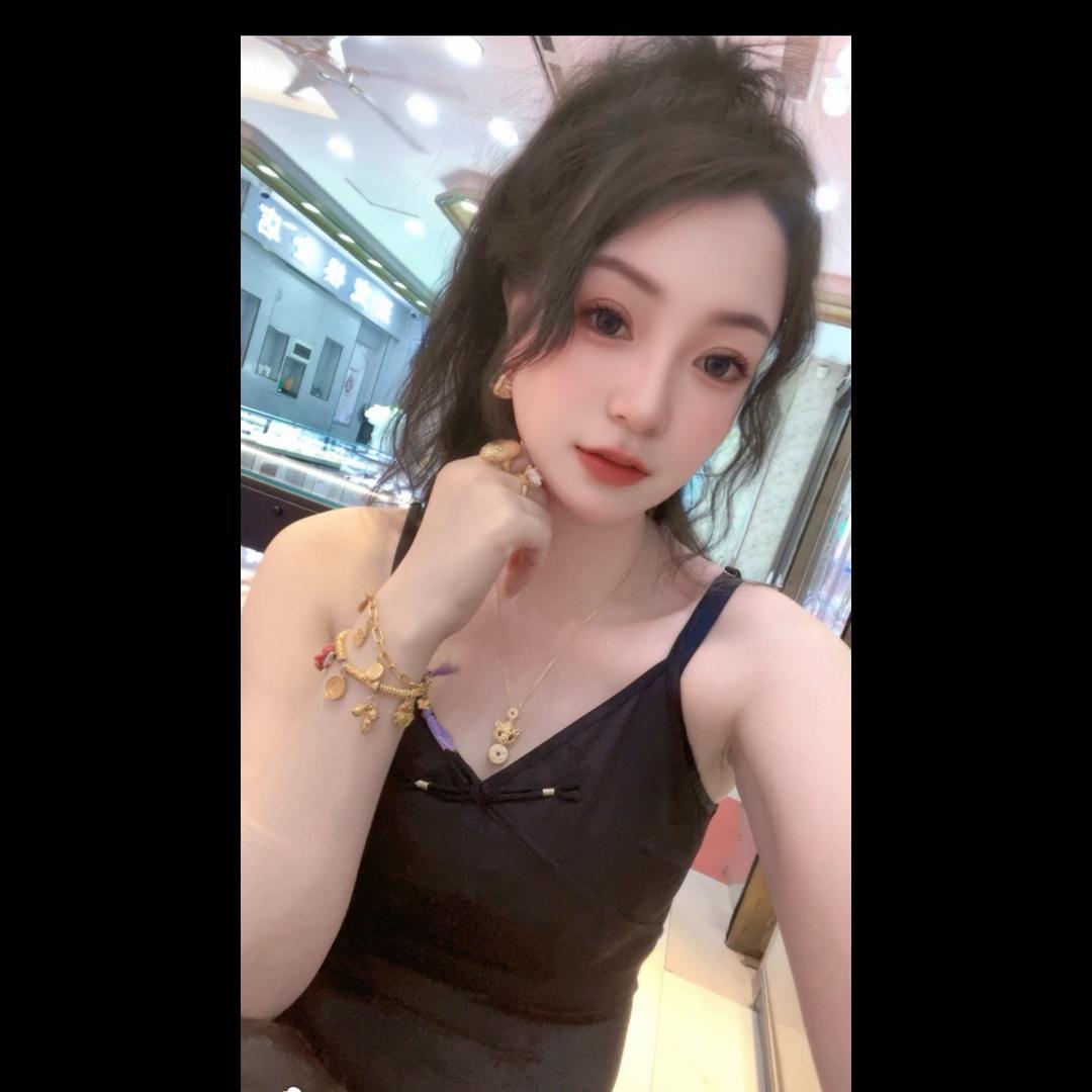 卖黄金珠宝💎小姐姐
