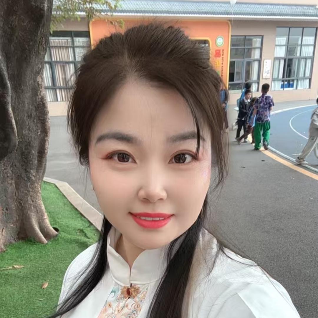@丽丽吖