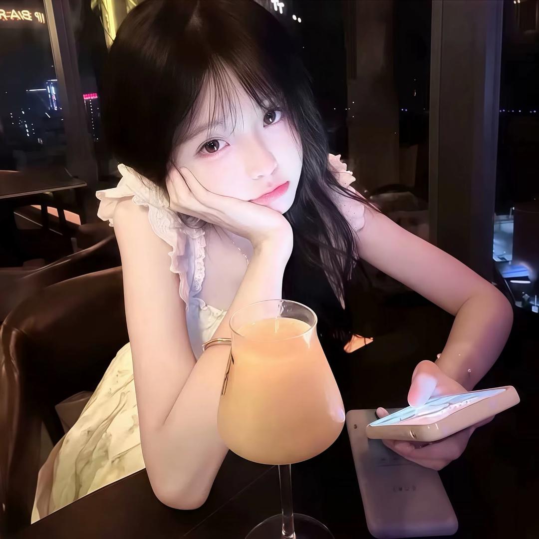 又被自己帅到了