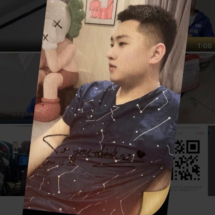 张小宝爸比😘