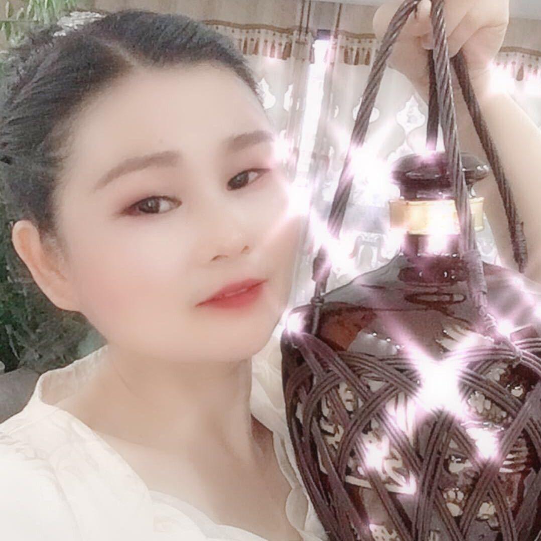老板电器竹山店&金莲洞酒龚晓燕