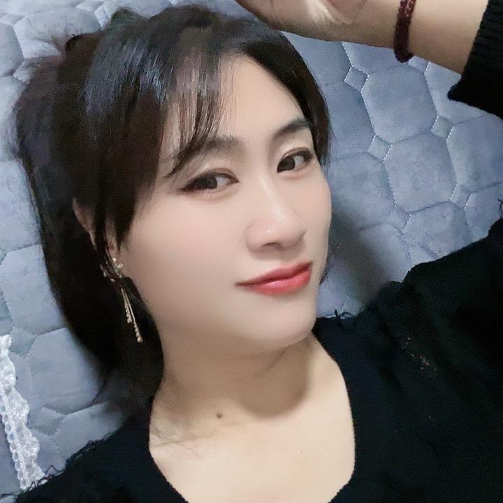 疯狂小姨子4文化传媒工作室