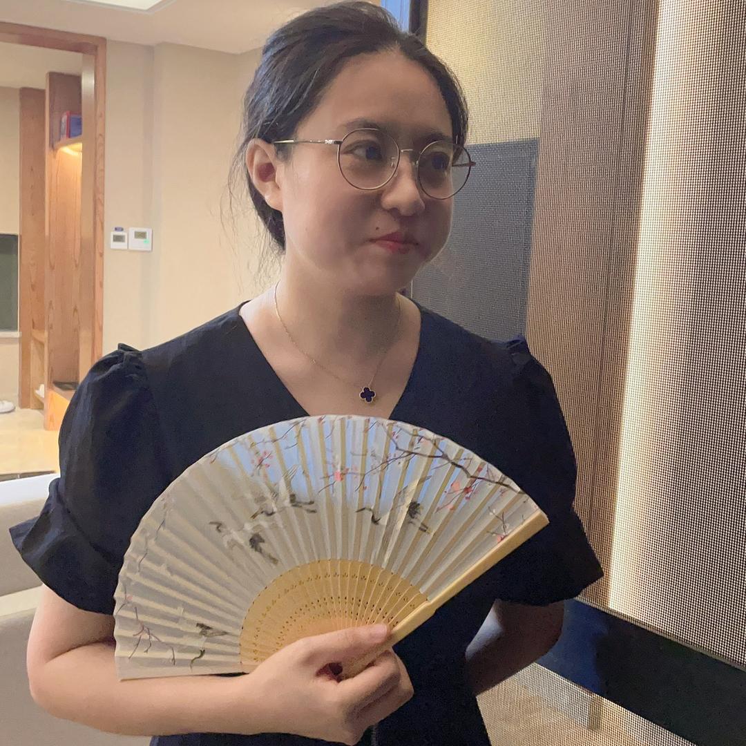 郑英服装店
